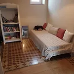 8 Pers -climatise Avec Jardin- Proche
